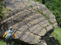 Pyrenees 521 : Pierre rainures