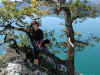 aiguebelette_assise_arbre.jpg (27972 octets)
