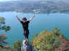 aiguebelette_debout_piton.jpg (21485 octets)