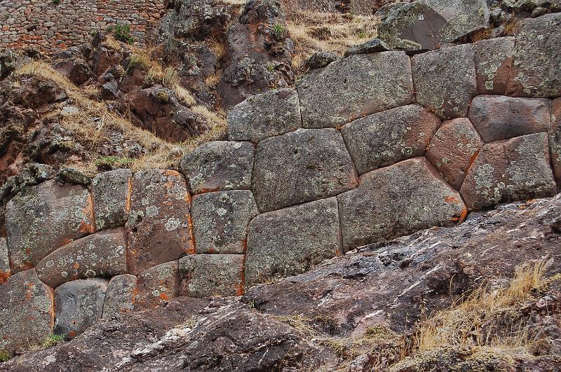 DSC_5004.JPG - mur inca ajusté au rocher