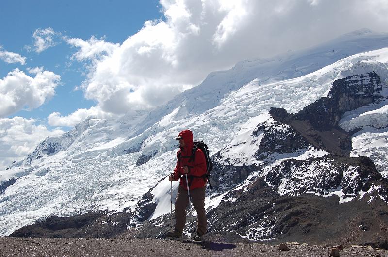 DSC_5860.JPG - Alain devant le glacier sud de l'Ausangate.