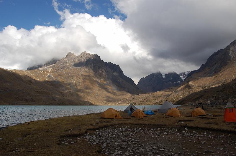 DSC_6332.JPG - 7ème campement au bord du lac Singrenacocha (4300m)